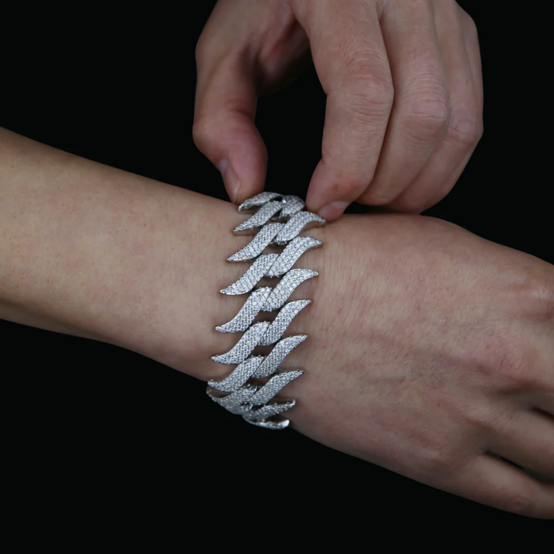 19MM Chunky Cuban Iced Out Diamond Bracelet - Image 3