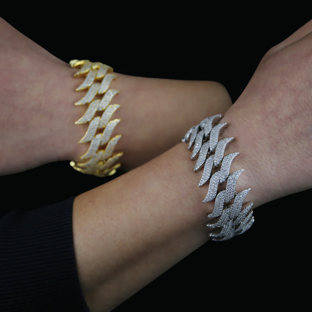 19MM Chunky Cuban Iced Out Diamond Bracelet - Image 5