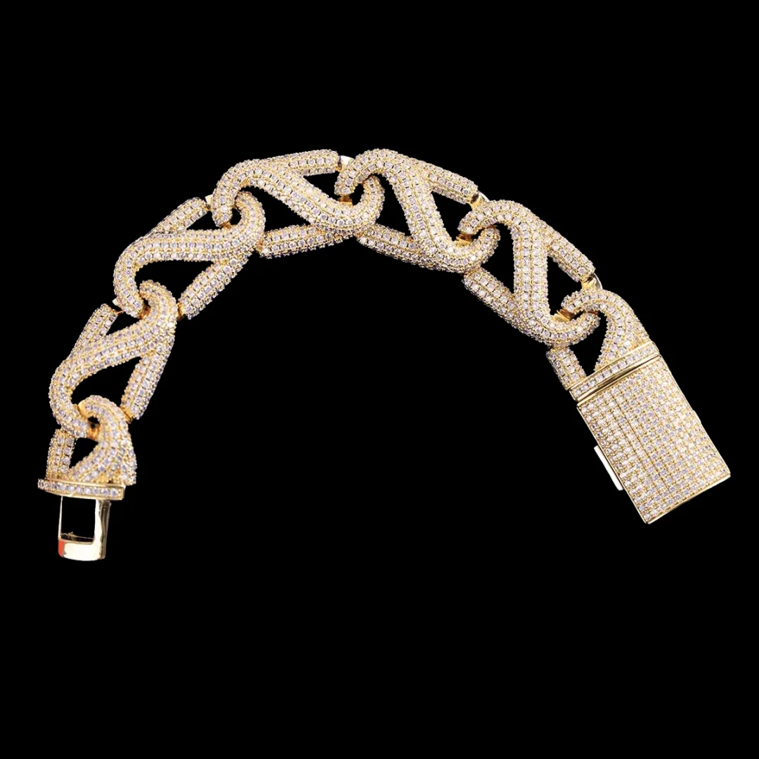 20MM 8 Shaped Iced Out Diamond Bracelet - Image 3