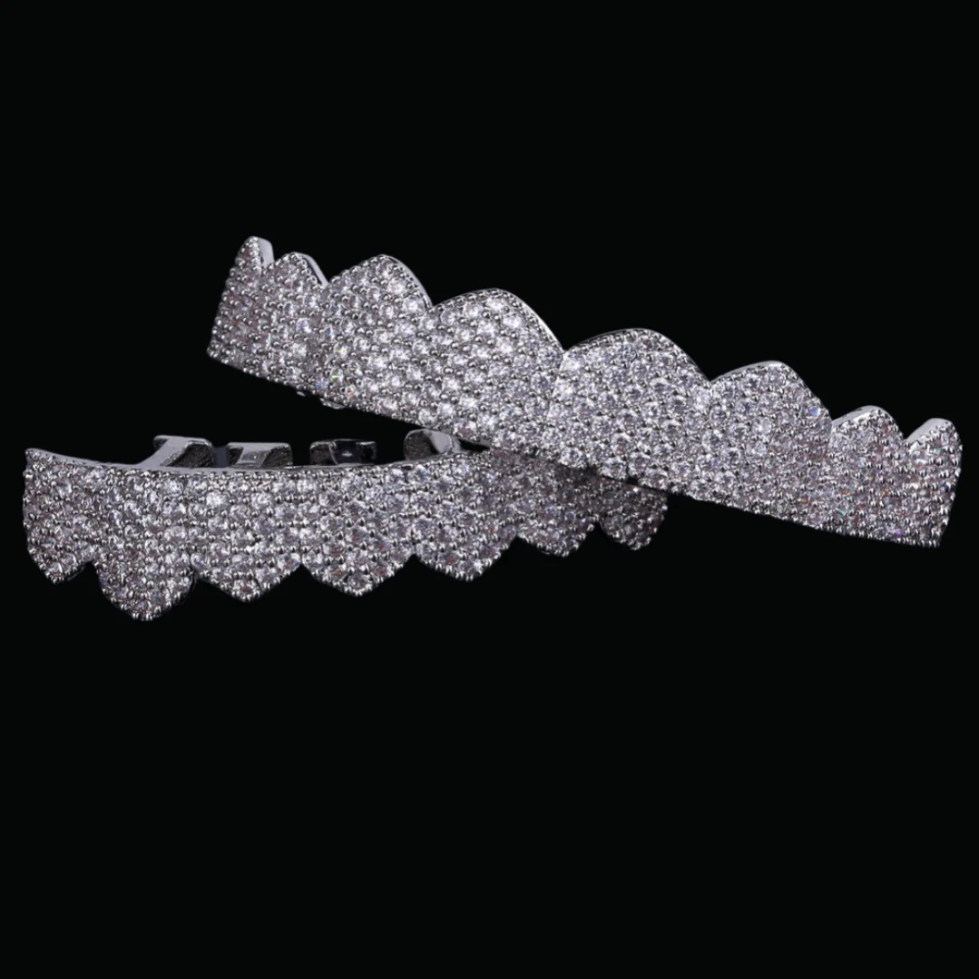 8 Teeth Fang Mouth Iced Out Diamond Grillz - Image 3