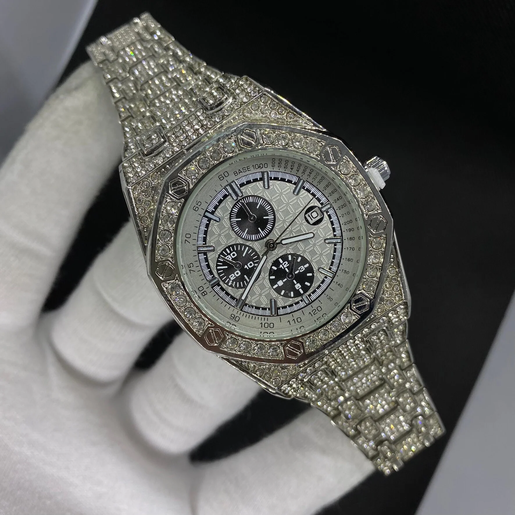 Date Blacked Chronograph Iced Out Diamond Watch - Image 4