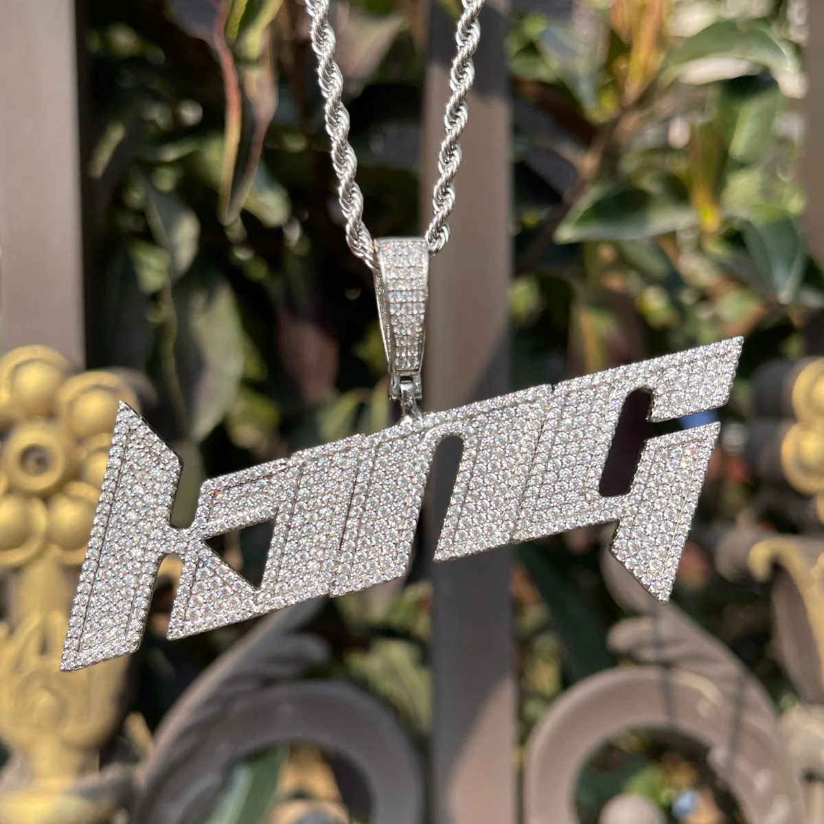 Luxury Font VVS Iced Out Personalized Custom Name Necklace Pendant - Image 4