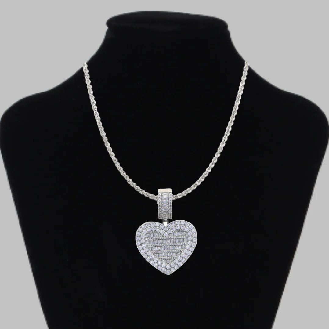Openable Heart-Shaped Diamond Photo Pendant - Image 2